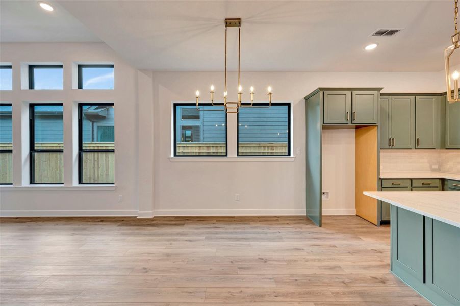 Spacious, unfurnished interior of a new home in Sienna - Landmark Row Collection, Missouri City (Image 27).