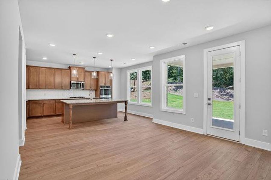 Spacious, unfurnished interior of a new home in The Manor at Gainesville Township, Gainesville (Image 34).