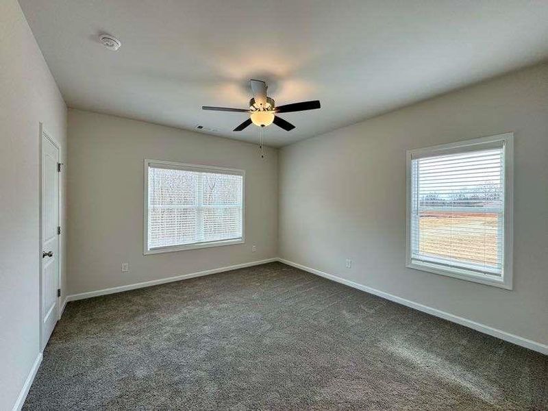 Spacious, unfurnished interior of a new home in , Clarkesville (Image 20).
