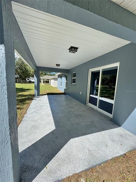 Exterior details and patio area of a home in , Dunnellon (Image 15). Exterior details and patio area of a home in , Dunnellon (Image 15).