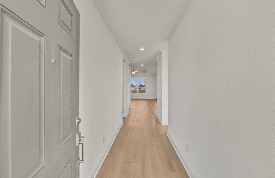 Spacious, unfurnished interior of a new home in Saddleback at Santa Rita Ranch, Liberty Hill (Image 38).