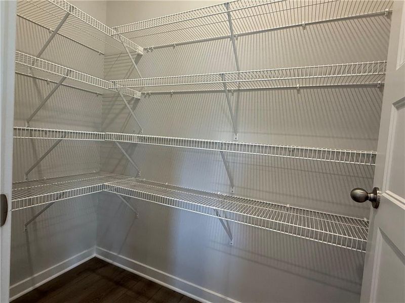 Spacious, unfurnished interior of a new home in Ponderosa Farms Manor, Gainesville (Image 22).
