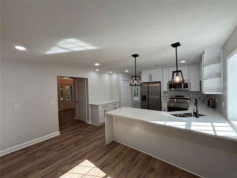 Furnished interior view inside a new home in , Grayson (Image 5).