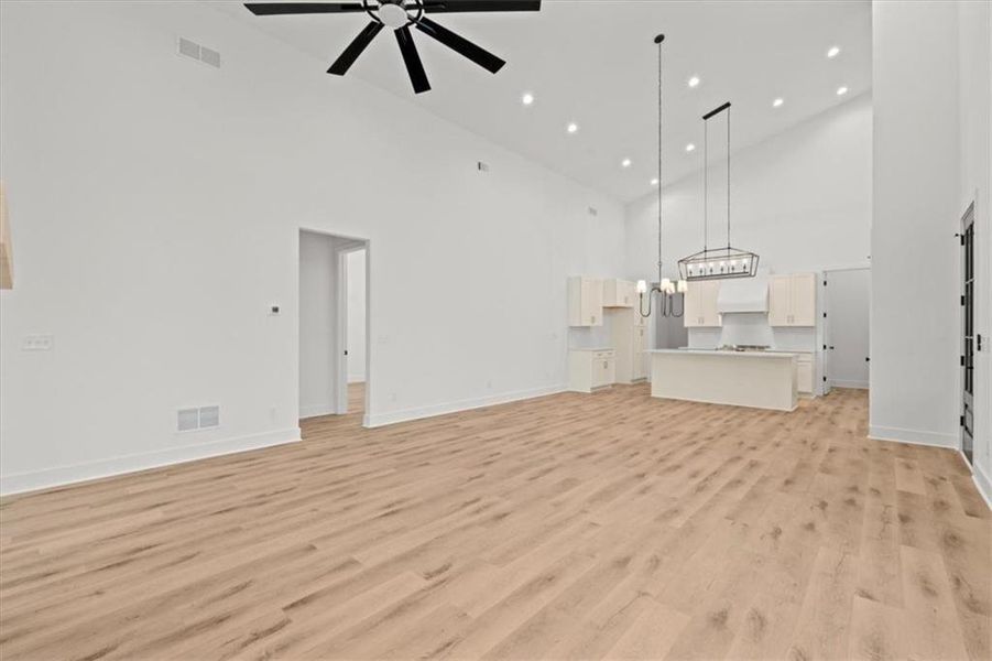 Spacious, unfurnished interior of a new home in , Waco (Image 17). Spacious, unfurnished interior of a new home in , Waco (Image 17).