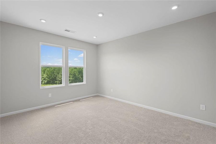 Spacious, unfurnished interior of a new home in Villas at Gold Creek, Dawsonville (Image 37).