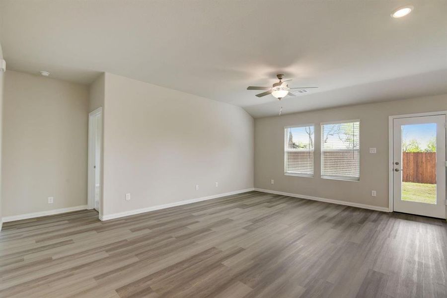 Spacious, unfurnished interior of a new home in Stratton Place, Greenville (Image 23).
