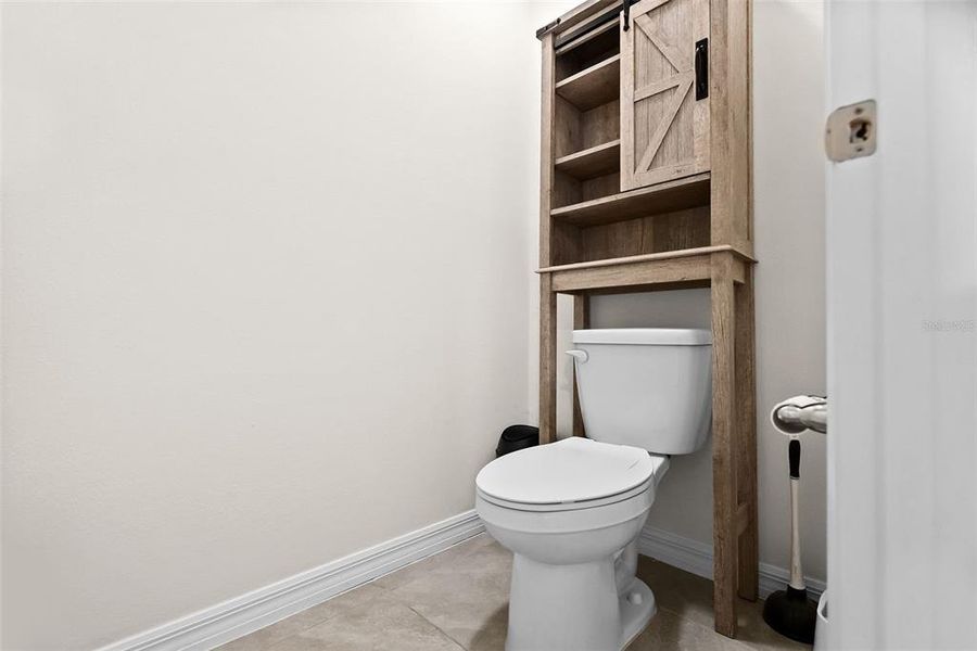 Furnished interior view inside a new home in Pine Creek, Spring Hill (Image 11).