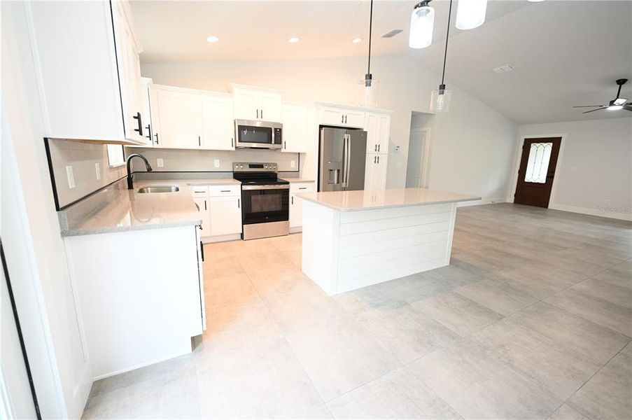 Furnished interior view inside a new home in , Dunnellon (Image 4).