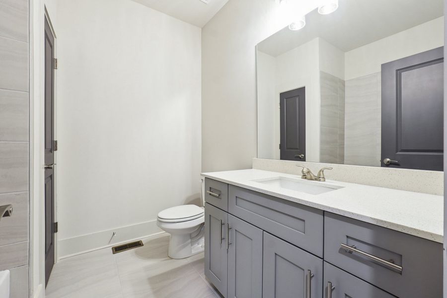 New Home in Fairburn, GA.  - Slide 11