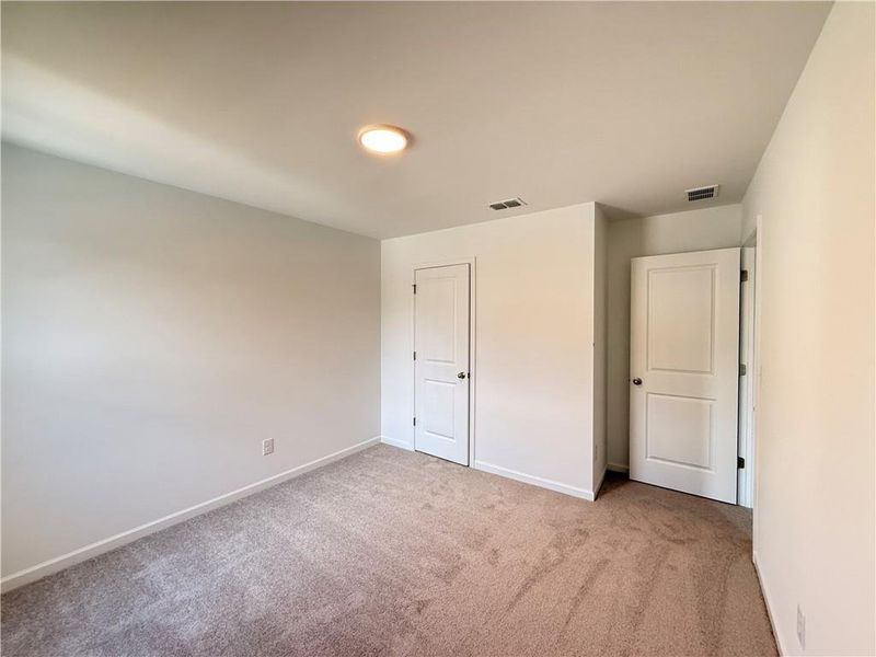 Spacious, unfurnished interior of a new home in Leydenview, Mableton (Image 46).