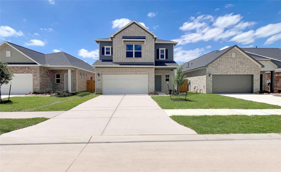 The Oriole II- Elevation H. Home under construction. Sample photo used for illustrative purposes only, elevation, upgrades, selection, brick, siding and colors will vary.