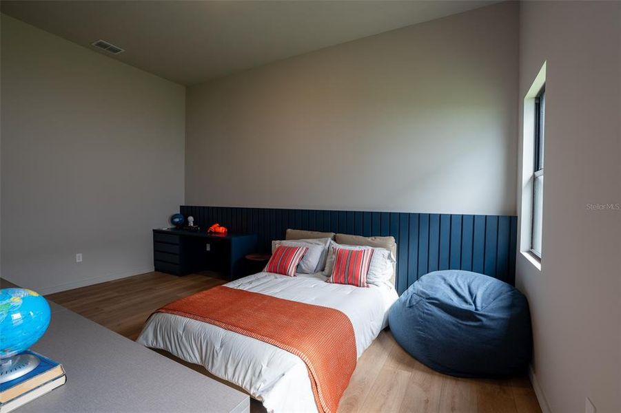 Furnished interior view inside a new home in , Montverde (Image 14).