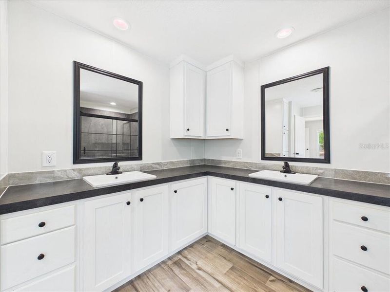 Furnished interior view inside a new home in , Hawthorne (Image 13).