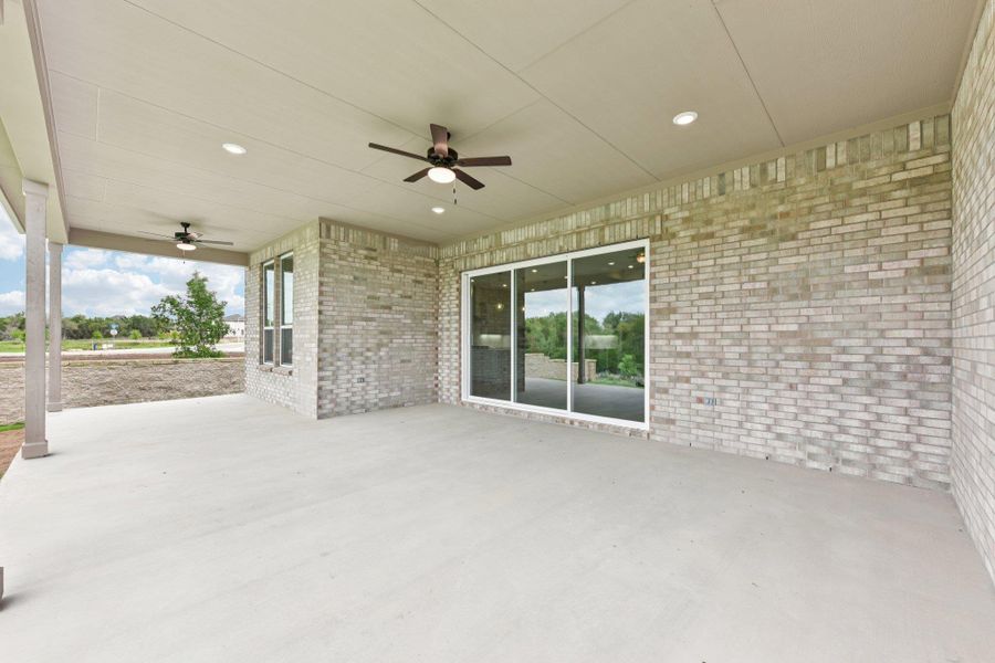 Exterior details and patio area of a home in Sun City Texas, Georgetown (Image 3).