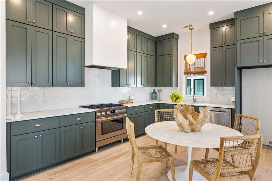 Furnished interior view inside a new home in , Chattahoochee Hills (Image 28).