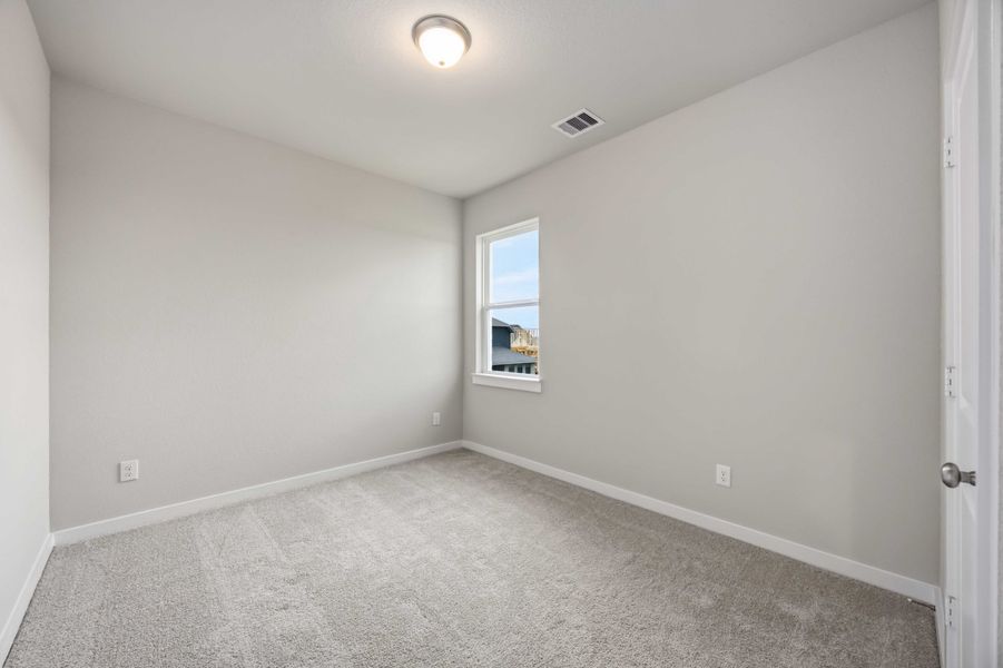 Spacious, unfurnished interior of a new home in Canterra Creek  60', Rosharon (Image 33).