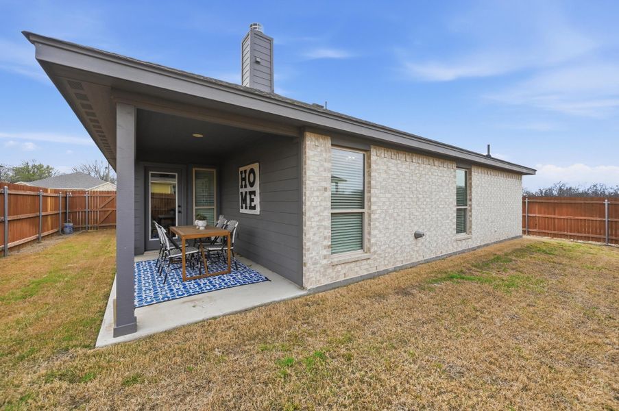 Exterior details and patio area of a home in Trail Creek, Cleburne (Image 12).
