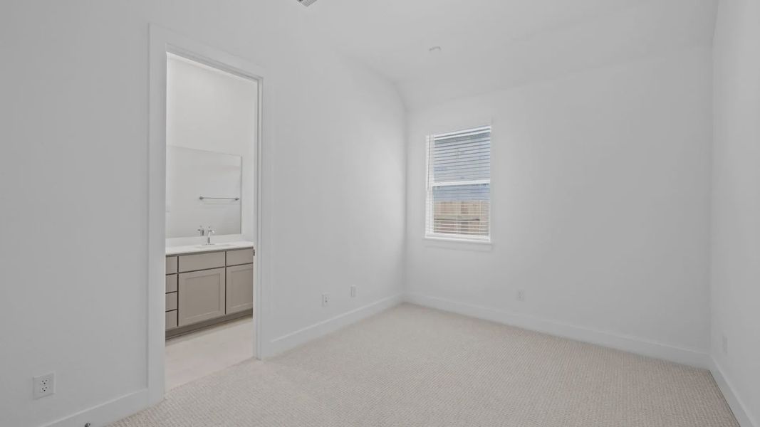 Spacious, unfurnished interior of a new home in Newhaven, Manor (Image 19).