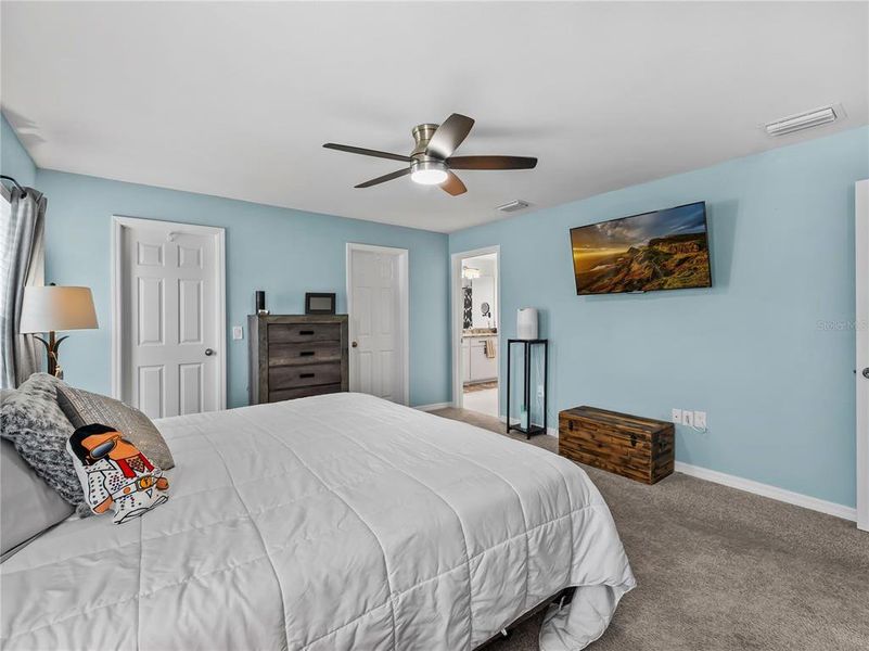 Furnished interior view inside a new home in , Port Charlotte (Image 40).