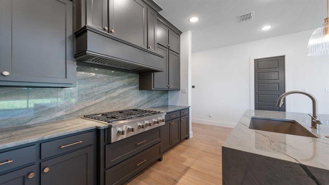 Furnished interior view inside a new home in Fields 50', Frisco (Image 13). Furnished interior view inside a new home in Fields 50', Frisco (Image 13).