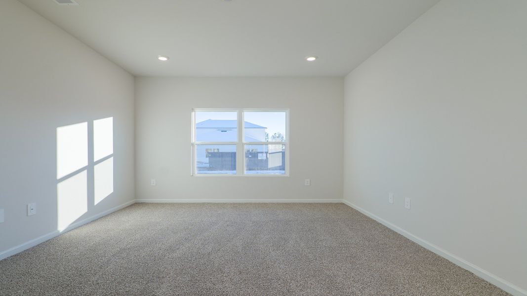 Spacious, unfurnished interior of a new home in Olson Ridge, Tallahassee (Image 9).