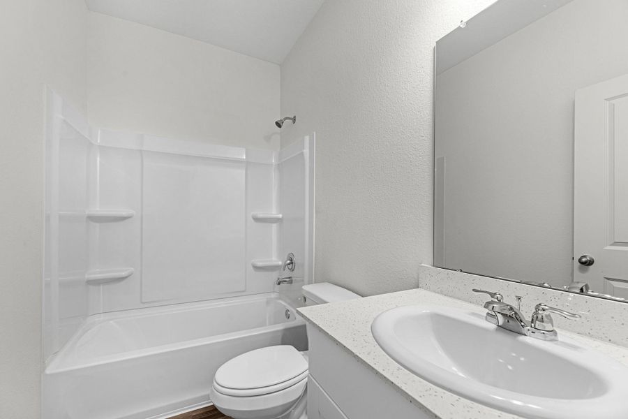 Representative furnished interior of a home built from the Luna by Starlight Homes in Noble Ridge, Howe (Image 15).