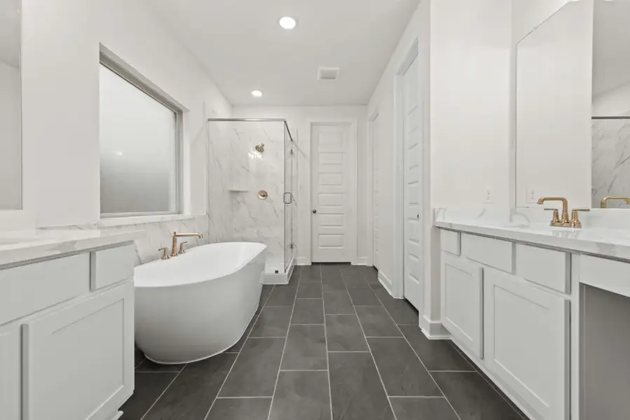 Representative image. Features, specifications, selections and colors may vary. Representative image. Features, specifications, selections and colors may vary.