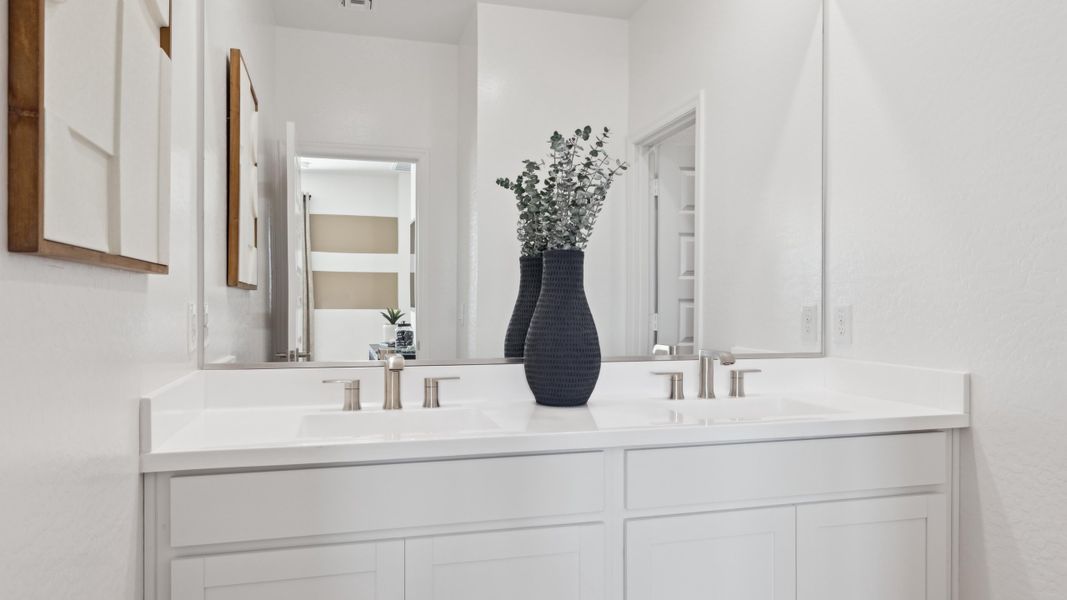 Representative furnished interior of a home built from the Ibis by D.R. Horton in Del Rio Ranch, Avondale (Image 33).