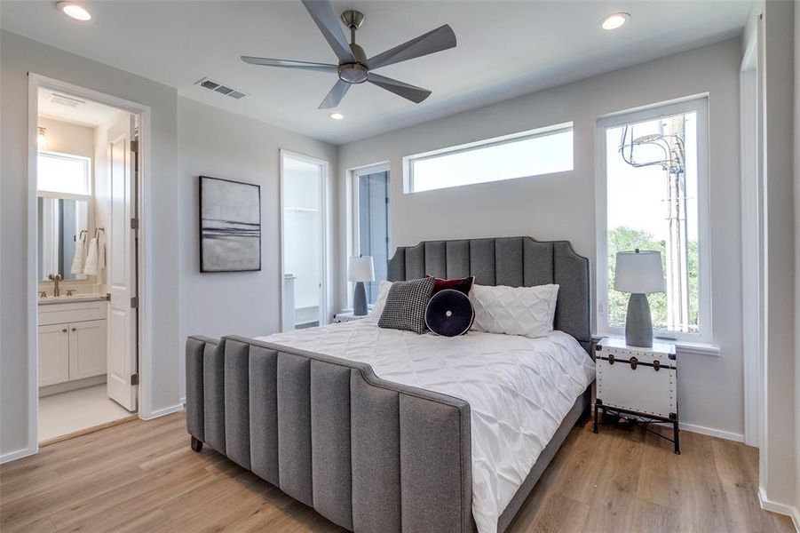 Furnished interior view inside a new home in , Dallas (Image 19). Furnished interior view inside a new home in , Dallas (Image 19).