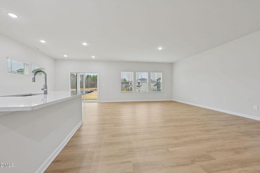 10-web-or-mls-Raleigh - Oak Manor - 500