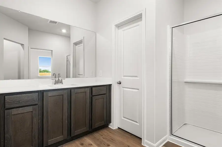 Interior finishes may differ, than shown in photos Interior finishes may differ, than shown in photos