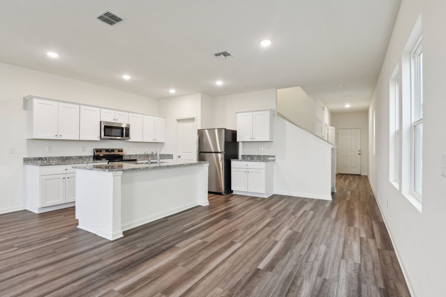 Representative furnished interior of a home built from the Ross by Starlight Homes in Pinckney Place, North Charleston (Image 12).