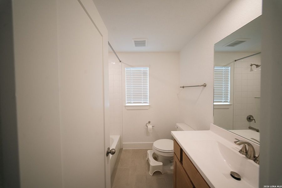 Furnished interior view inside a new home in Davis Ranch, San Antonio (Image 11). Furnished interior view inside a new home in Davis Ranch, San Antonio (Image 11).