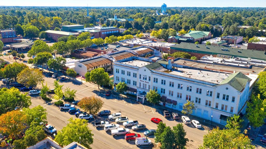 Image 24 of a home in The Abbey at Trolley Run Station.