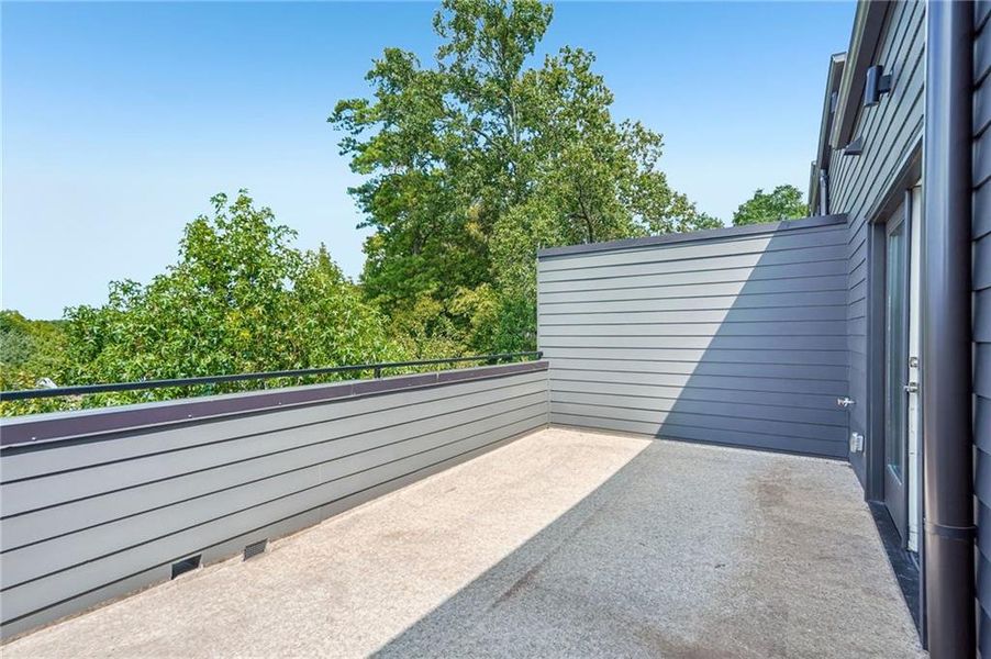 Exterior details and patio area of a home in , Decatur (Image 22).