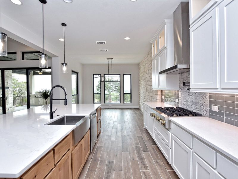 Representative furnished interior of a home built from the Santa Barbara II by Giddens Homes in Scofield Farms Estates, Georgetown (Image 72).