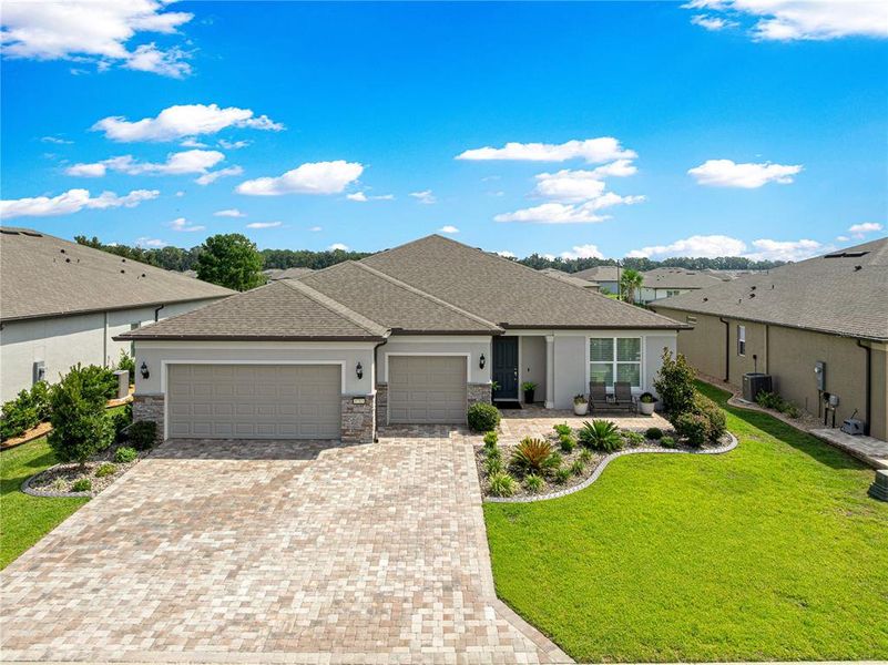 Front exterior of a new home in , Ocala, FL, highlighting curb appeal (Image 24). Front exterior of a new home in , Ocala, FL, highlighting curb appeal (Image 24).