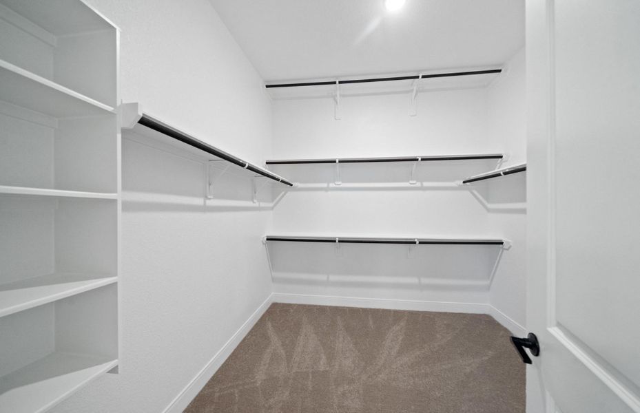 Image 16 of a home in Valencia. Image 16 of a home in Valencia.