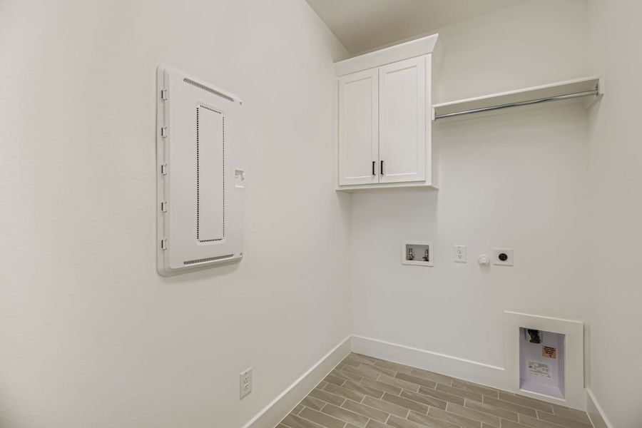 2128 Ten Mile - Laundry Area