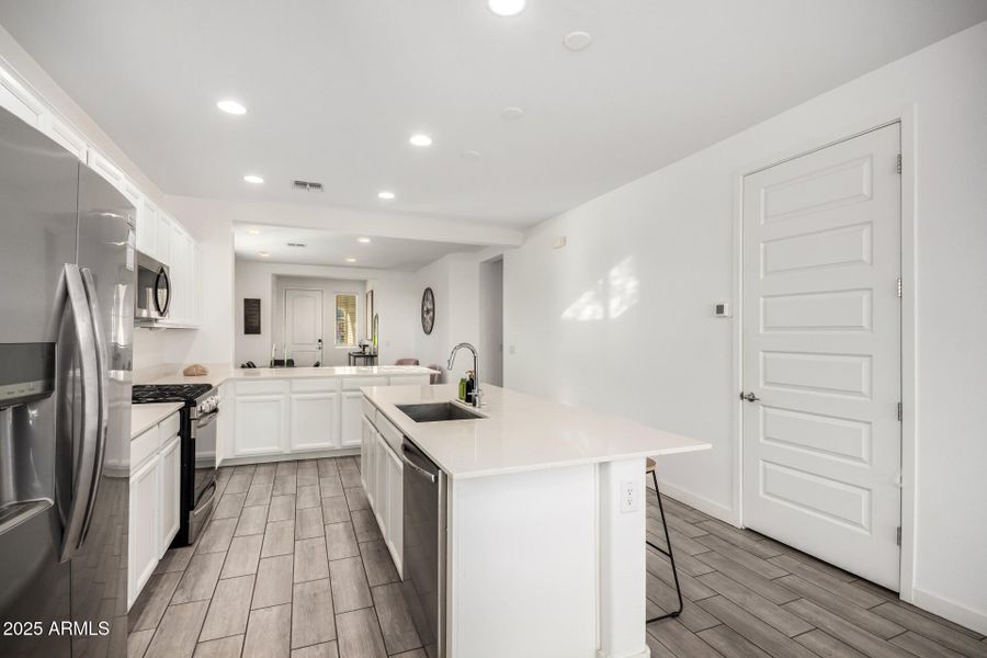 12 - Sells 12 - Sells