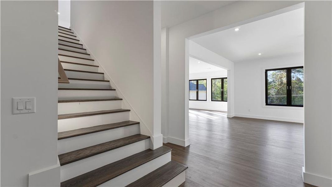 Spacious, unfurnished interior of a new home in , Marietta (Image 55). Spacious, unfurnished interior of a new home in , Marietta (Image 55).