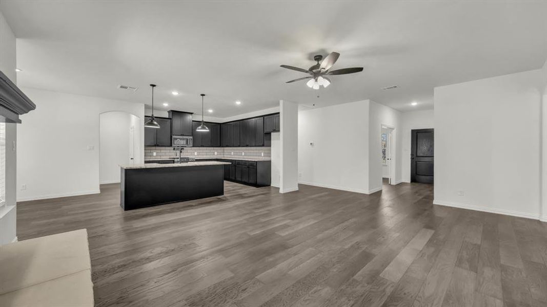 Image 34 of a home in .