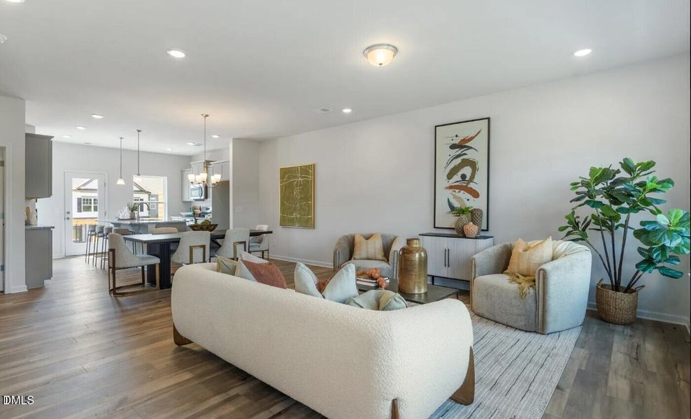 20250911192442004421000000-o