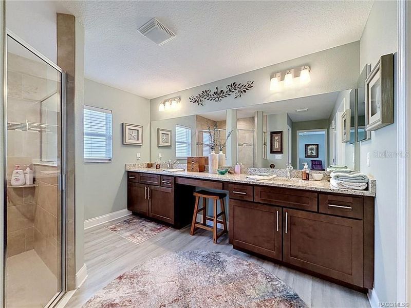 Furnished interior view inside a new home in The Fairways At Twisted Oaks, Beverly Hills (Image 18).