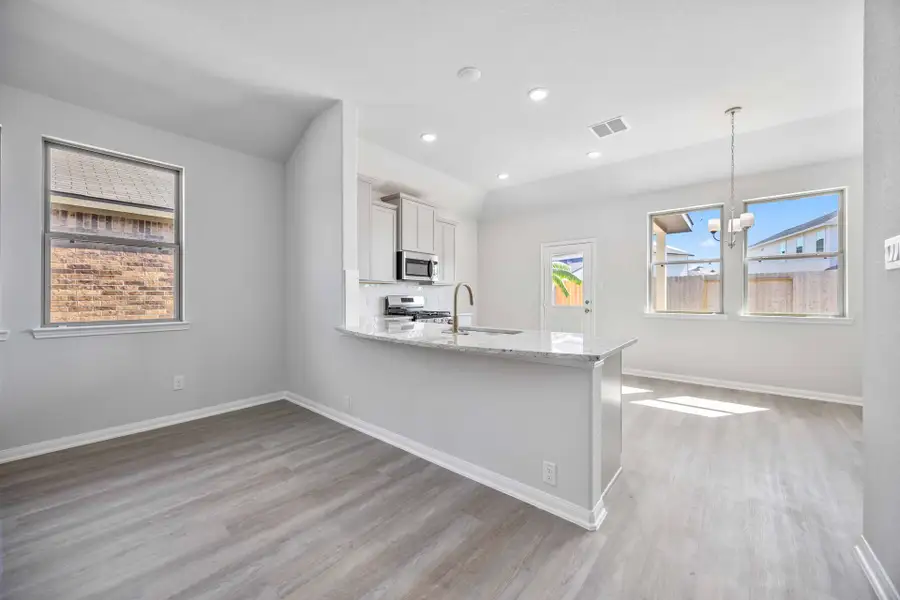 8407 Black Pearl Ct - Wilson - Kitchen