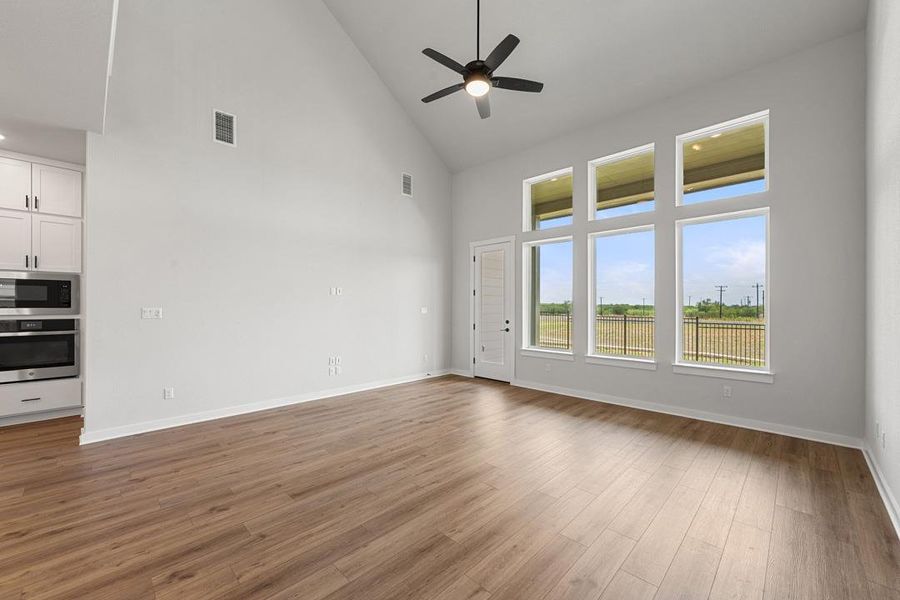 Spacious, unfurnished interior of a new home in Lagos Reserve, Manor (Image 31). Spacious, unfurnished interior of a new home in Lagos Reserve, Manor (Image 31).