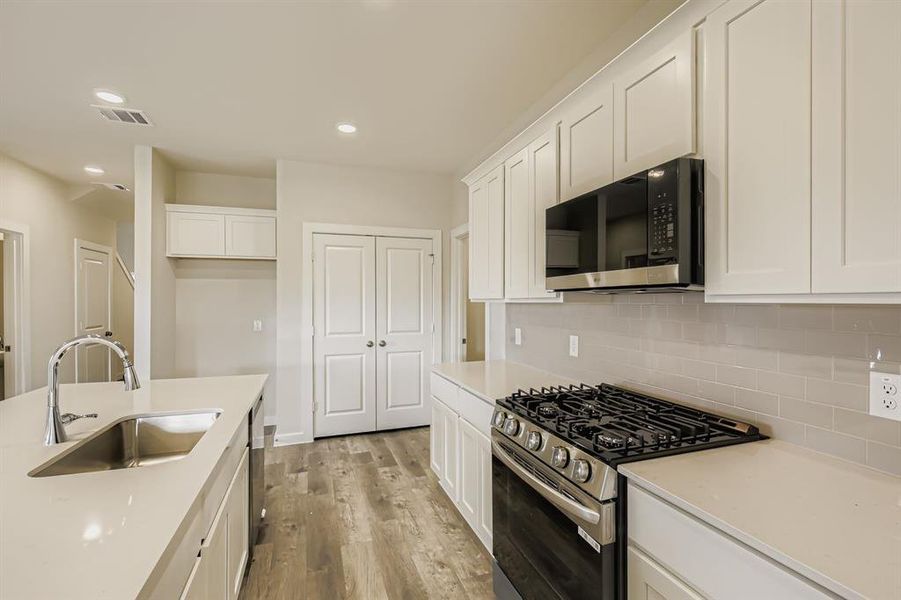 Furnished interior view inside a new home in Ambergrove, Royse City (Image 7).