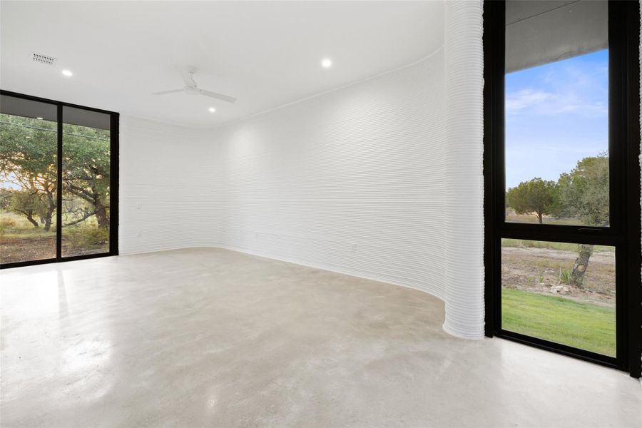 Spacious, unfurnished interior of a new home in Wimberley Springs, Wimberley (Image 22).