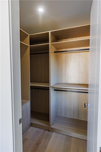 Image 101 of a home in .