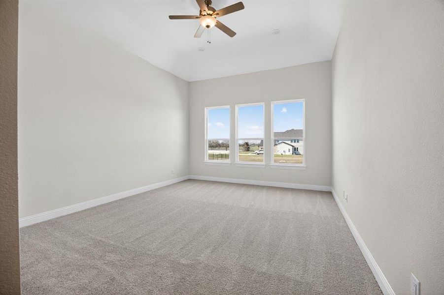 Spacious, unfurnished interior of a new home in Highland Crossing, Celina (Image 25).